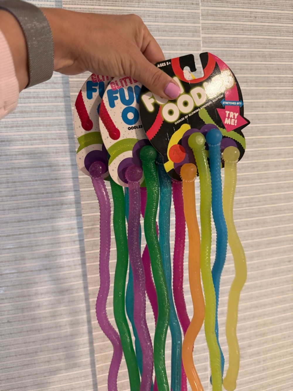 3 - PACK Glitter Stretchy Noodle Party Toys - Multicolor